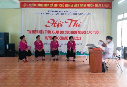 Hội thi Chăm sóc sức khỏe người cao tuổi huyện Bắc Quang tại xã Việt Vinh