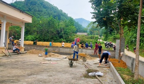 Thượng Bình lao động cộng sản chung tay xây dựng nông thôn mới