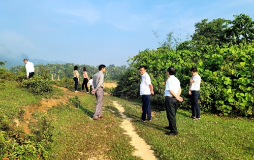 Chủ tịch UBND huyện Bắc Quang tiếp xúc, đối thoại với nhân dân thôn Bưa, xã Đồng Yên