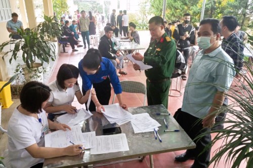 Thị trấn Việt Quang tổ chức khám sơ tuyển nghĩa vụ quân sự năm 2024