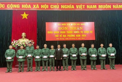 Huyện Bắc Quang đón nhận Quân nhân xuất ngũ trở về địa phương