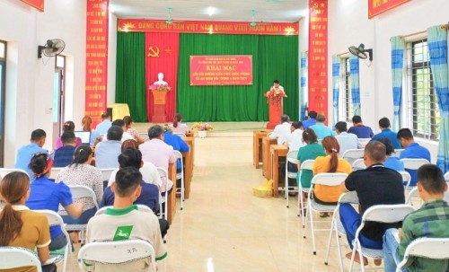 Việt Hồng Khai giảng Lớp bồi dưỡng kiến thức Quốc phòng và An ninh đối tượng 4