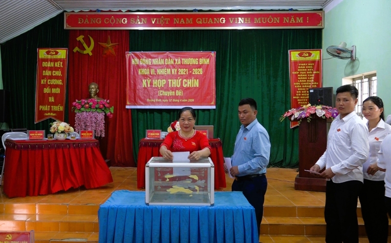 Hội đồng nhân dân xã Thượng Bình tổ chức Kỳ họp Chuyên đề