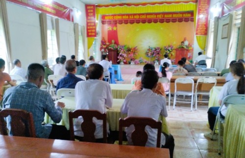 Điện lực Bắc Quang và ngân hàng AGRBANK triển khai thanh toán tiền điện không dùng tiền mặt tại xã Vĩnh Hảo