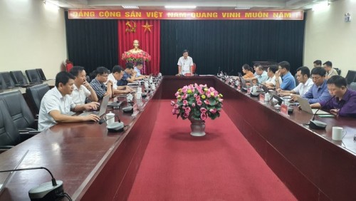 UBND huyện Bắc Quang Họp về công tác giải quyết thủ tục hành chính chuyển mục đích sử dụng đất cho hộ gia đình, cá nhân