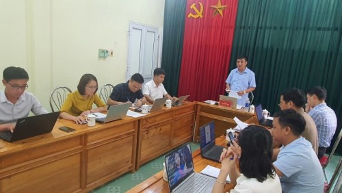 UBND huyện họp giải quyết vướng mắc sau thực hiện dồn điền, đổi thửa tại xã Việt Vinh, xã Vĩnh Phúc năm 2021, 2022