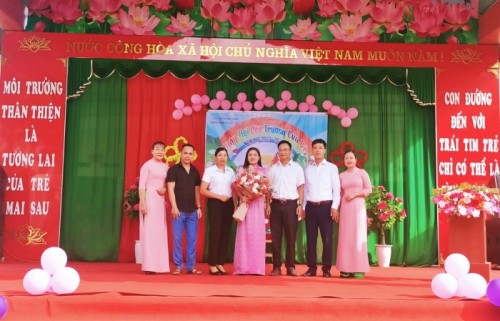 Các trường học xã Việt Hồng khai giảng năm học mới