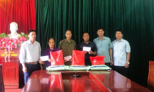 268 xuất quà được trao tặng đến Thương binh, bệnh binh huyện Bắc Quang