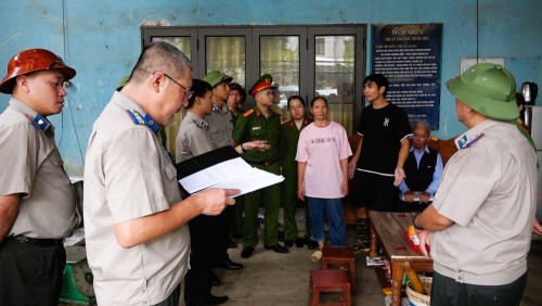 Chi cục Thi hành án Dân sự huyện Bắc Quang tổ chức cưỡng chế thi hành án