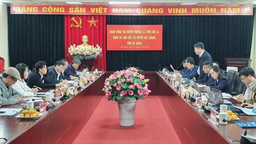 Đoàn công tác huyện Mường La, tỉnh Sơn La thăm và học tập kinh nghiệm tại huyện Bắc Quang