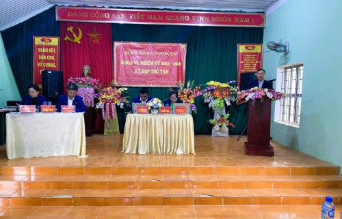 Kỳ họp thứ 8 HĐND xã Thượng Bình khóa VI, nhiệm kỳ 2021-2026