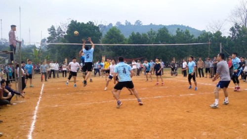 Xã Tiên Kiều tổ chức giải bóng chuyền mừng Đảng, mừng Xuân