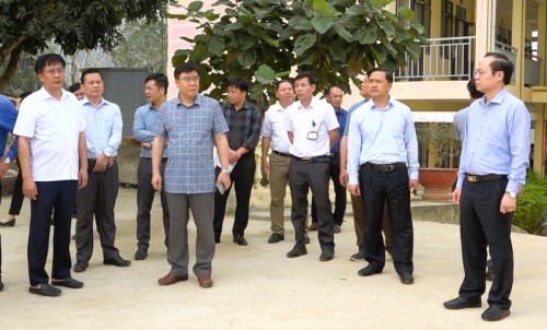Phó Chủ tịch Thường trực UBND tỉnh Hoàng Gia Long khảo sát xây dựng nông thôn mới tại Bắc Quang