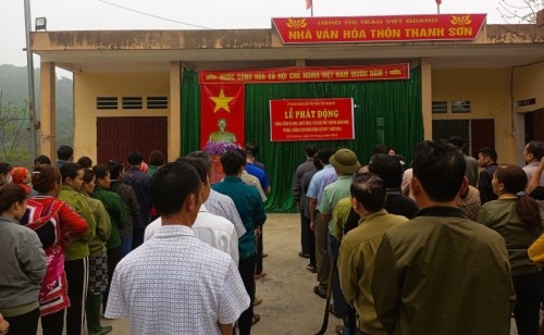 Việt Quang phát động tháng vệ sinh, khử trùng, tiêu độc môi trường chăn nuôi và lao động cộng sản tại thôn Thanh Sơn