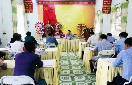 Đoàn sát của HĐND huyện Bắc Quang giám sát Chương trình cải tạo vườn tạp trên địa bàn xã Tiên Kiều