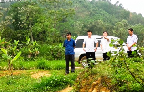 Thường trực UBND huyện Bắc Quang làm việc với thị trấn Việt Quang