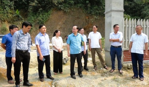 Bí thư Huyện ủy Bắc Quang Hà Việt Hưng làm việc tại xã Tân Lập
