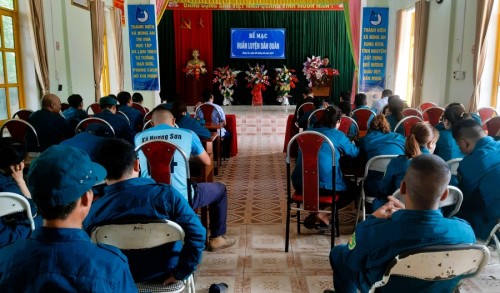 Xã Hùng An tổ chức bế mạc huấn luyện dân quân năm 2024