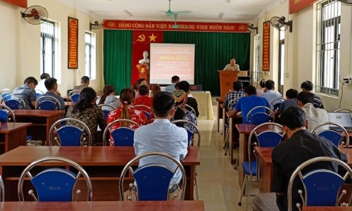 Khai giảng lớp dạy nghề cho Lao động nông thôn xã Tân Lập