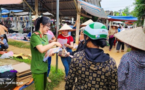 Công an huyện Bắc Quang triển khai tháng hành động phòng chống ma túy