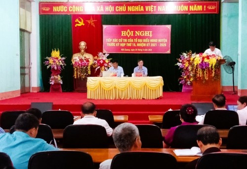 Tổ đại biểu HĐND huyện Bắc Quang tiếp xúc cử tri tại thị trấn Việt Quang