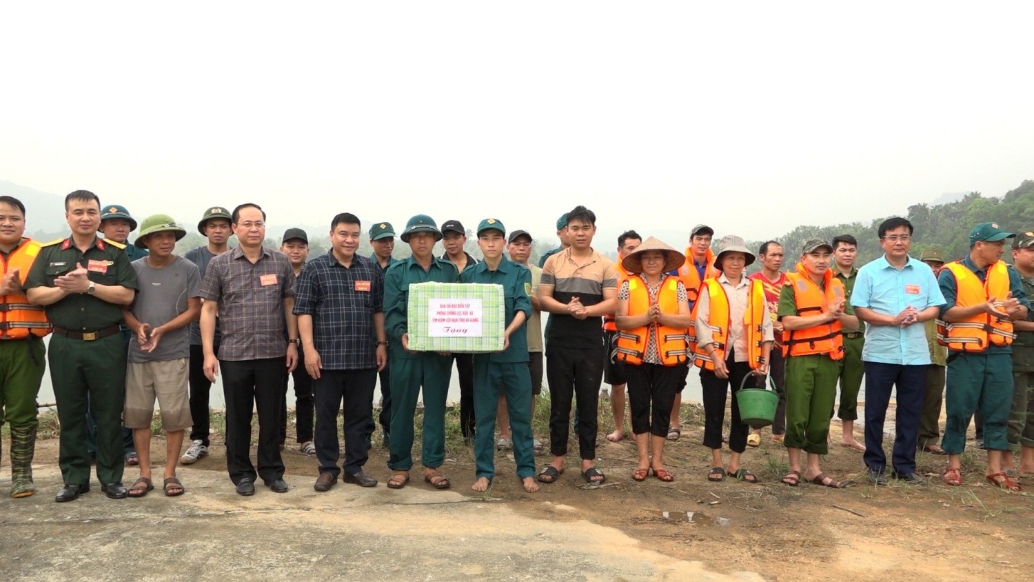 Bắc Quang tổ chức thành công diễn tập ứng phó lụt bão, tìm kiếm cứu nạn năm 2023